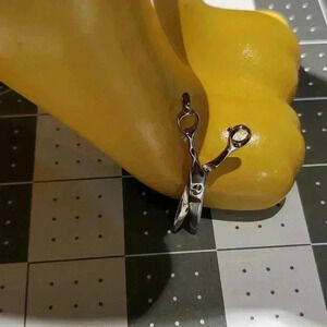 ☆☆Perfect gift for your hairdresser Scissor charm
